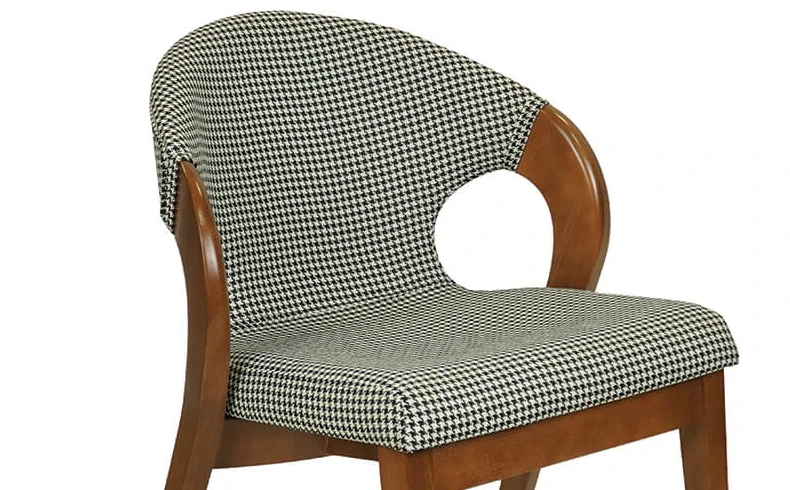 Eleganckie krzesło z podłokietnikami