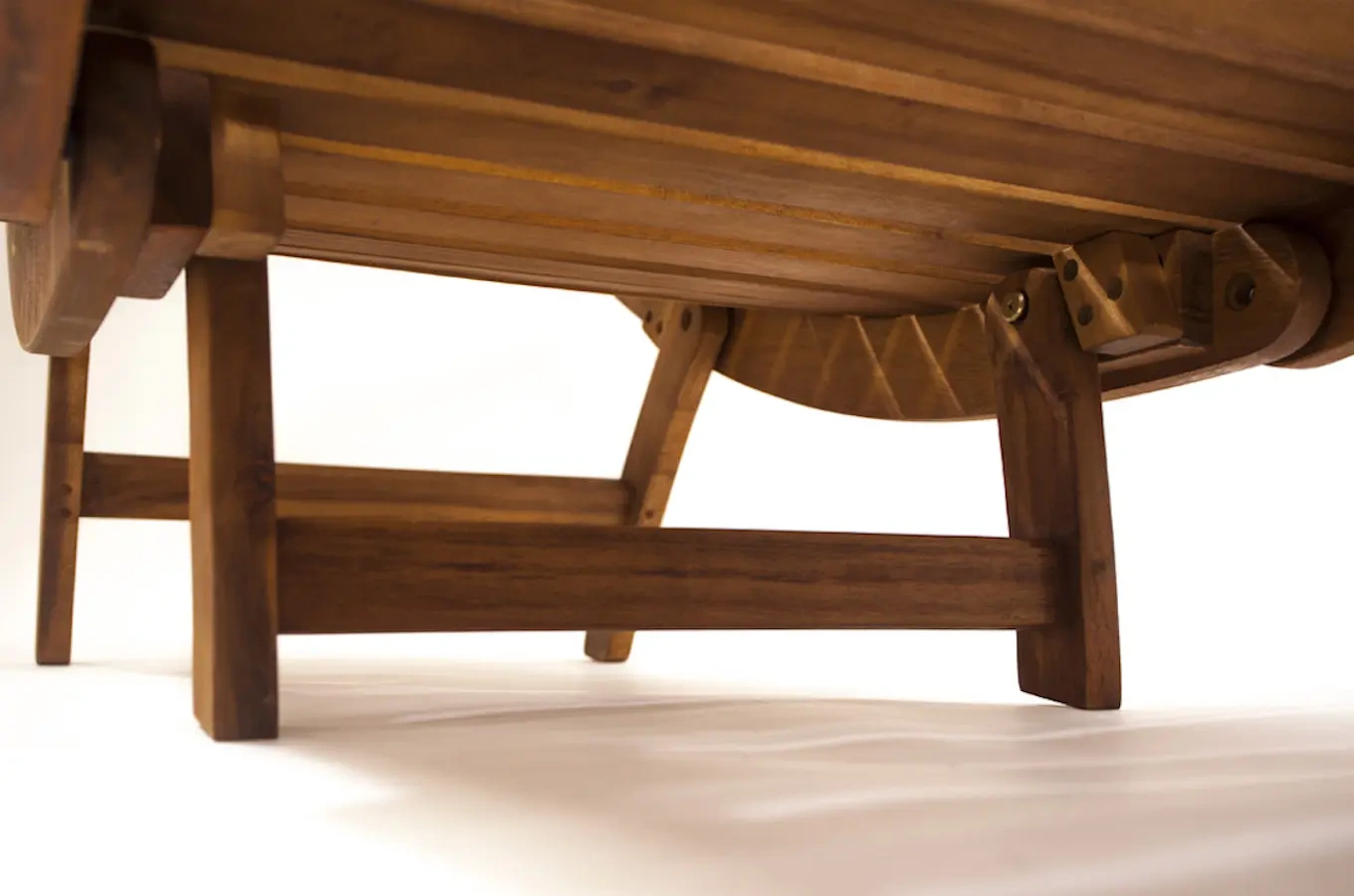 Leżak ogrodowy ONDA z beżową poduszką