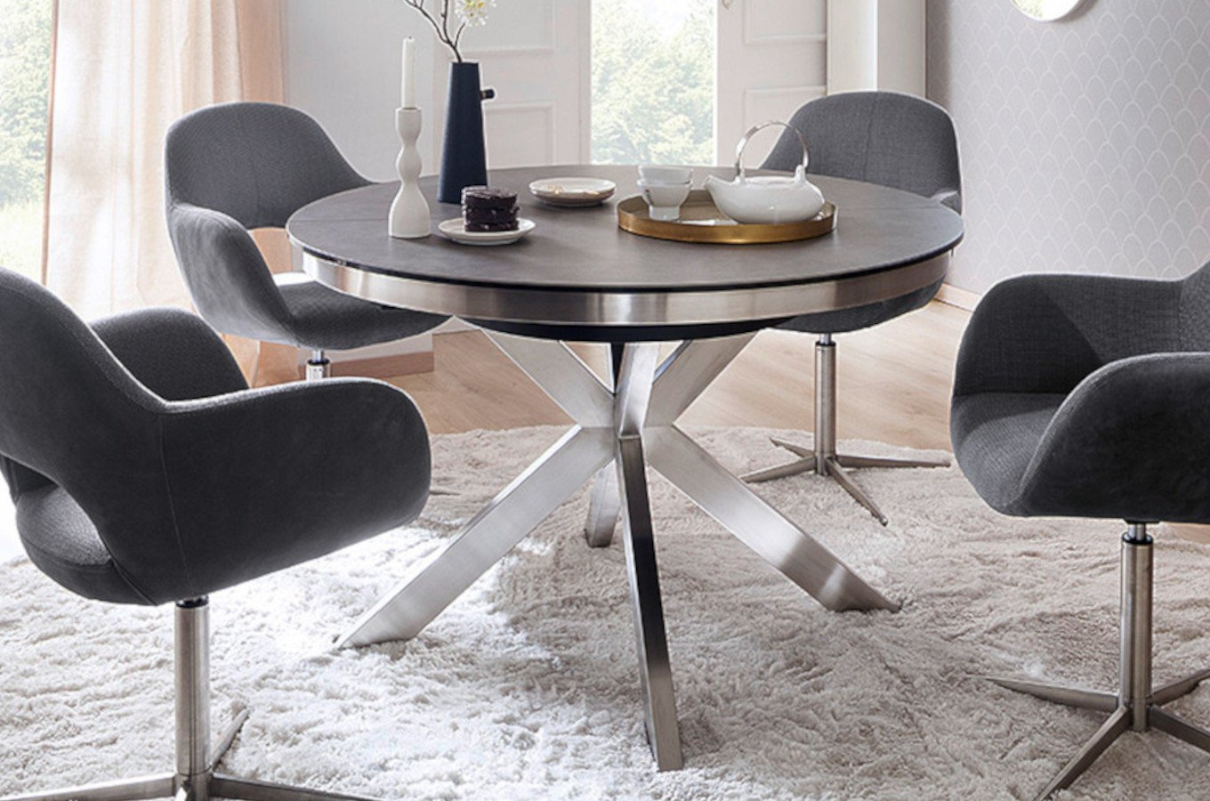 Okrągły rozkładany stół WINNIPEG na metalowych nogach / 120-160 x 120 cm