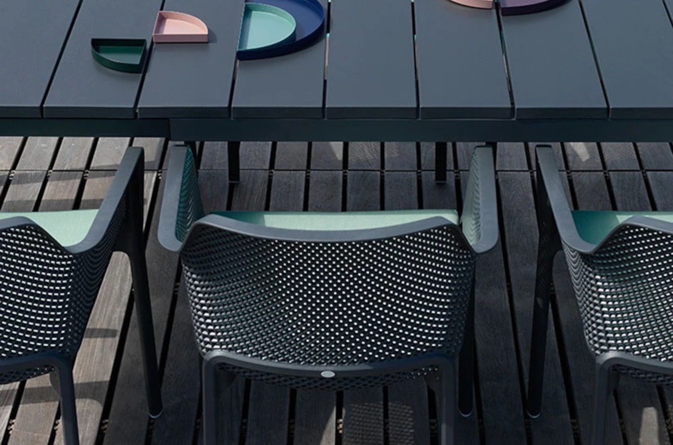 Zestaw mebli do ogrodu - rozkładany stół RIO 210-280 cm + 8 krzeseł NET RELAX