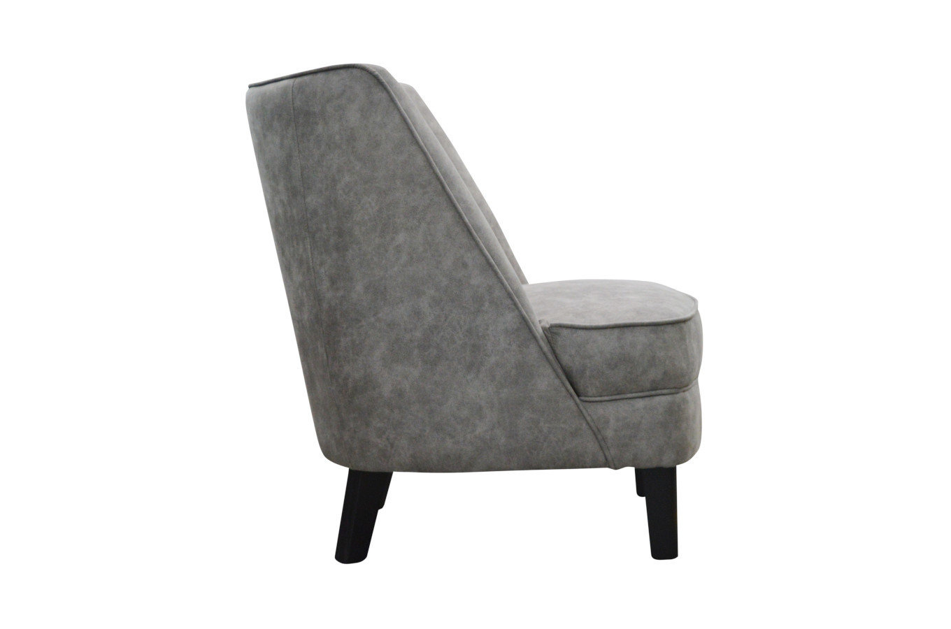 Fotel FUKS z wysokim oparciem i wygodnym siedziskiem