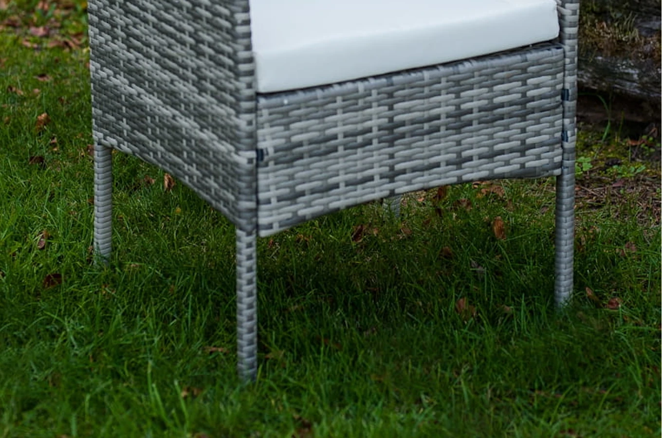 Zestaw mebli ogrodowych z technorattanu ARABBA / Stół + 2 fotele