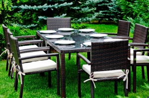Zestaw mebli ogrodowych z technorattanu SERRA / Stół + 8 krzeseł