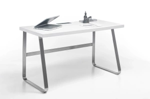 Nowoczesne biurko z białym blatem BENO II na metalowych nogach / 140x60 cm
