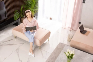 Elegancki, nowoczesny puf VANILLA