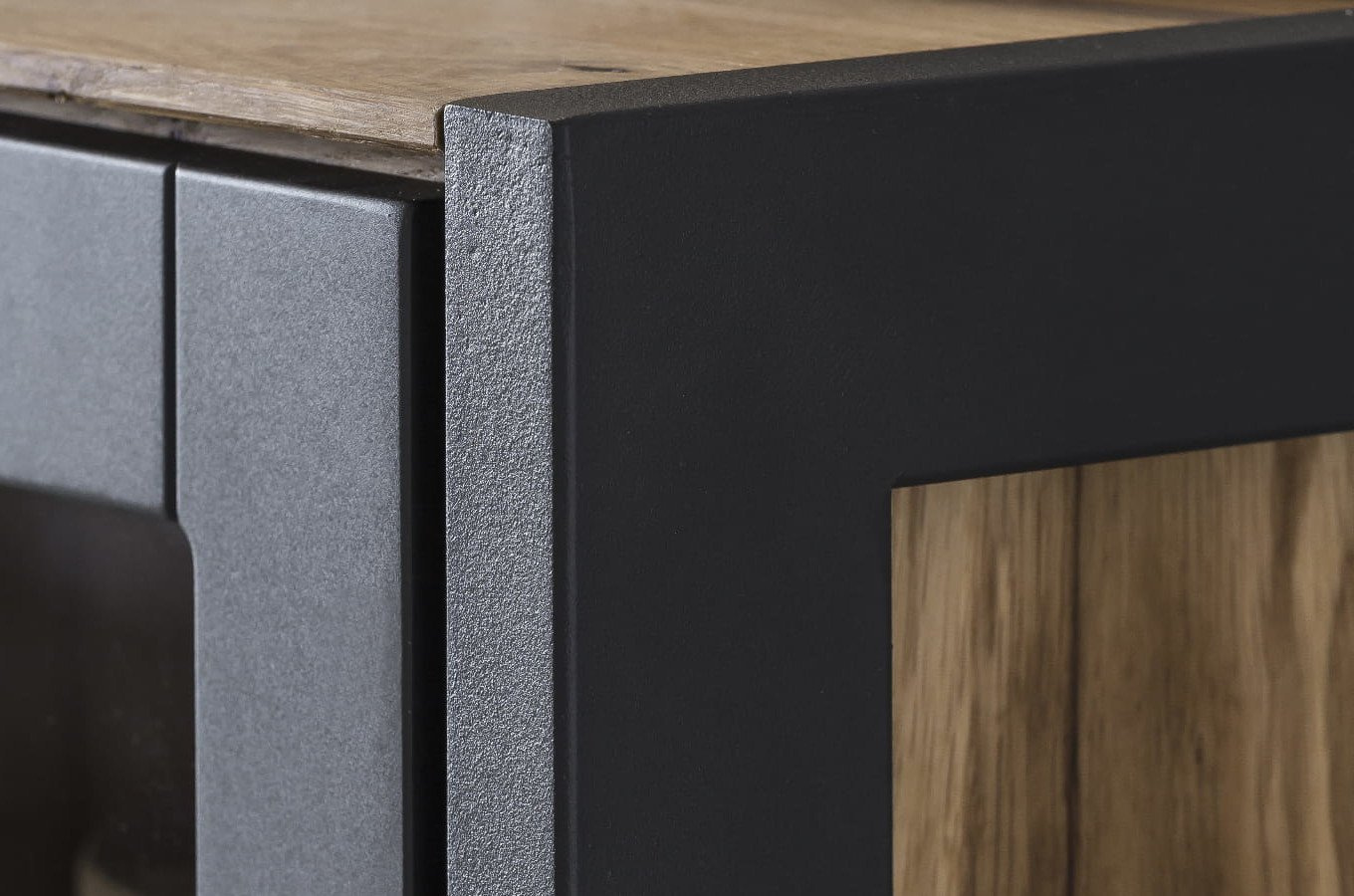 Nowoczesna dębowa witryna ze szklanymi drzwiami TURID 2D / szer. 57,5 cm