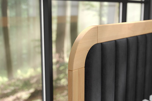 Tapicerowane łóżko drewniane bukowe Visby MODENA z wysokim zagłówkiem / 180x200 cm, kolor naturalny, zagłówek Casablanca 2316