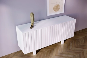 Biała komoda Skandica VIGGE z lamelami / szer. 149 cm