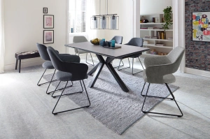 Nowoczesny rozkładany stół NAGANO z ceramicznym blatem na metalowych nogach, kolor jasny szary / 160-240 x 90 cm