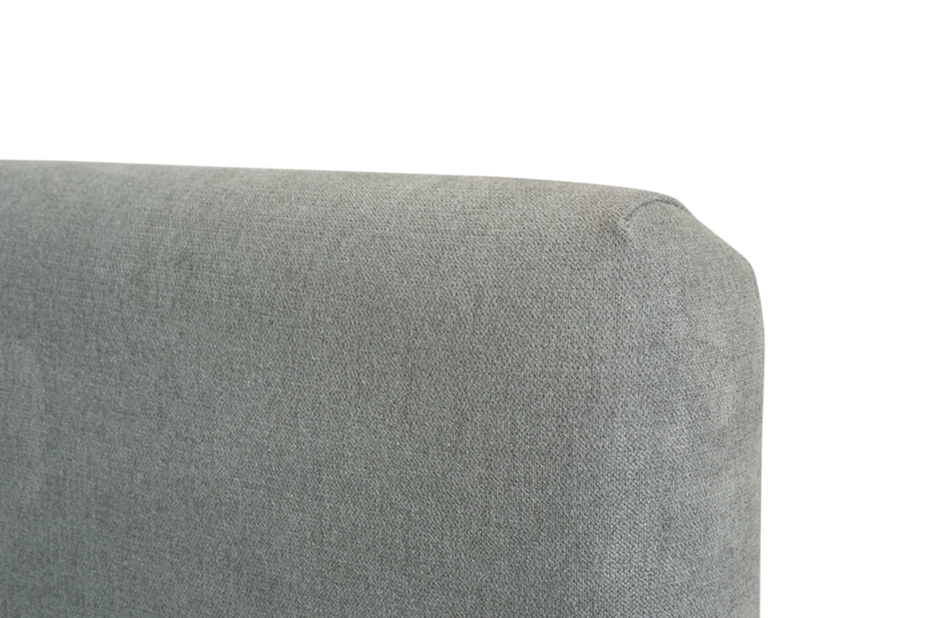 Tapicerowane łóżko do sypialni MALAR z pionowymi przeszyciami na zagłówku.