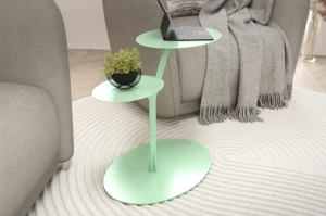 Metalowy stolik pomocniczy do salonu Kayani IROKO / kolor pudrowa zieleń