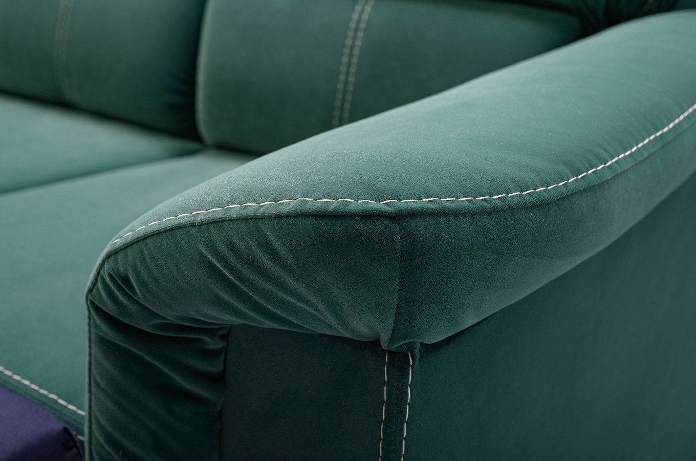 Klasyczny rozkładany narożnik DANIELA z pojemnikiem na pościel