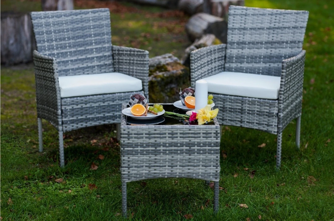 Zestaw mebli ogrodowych z technorattanu ARABBA / Stół + 2 fotele