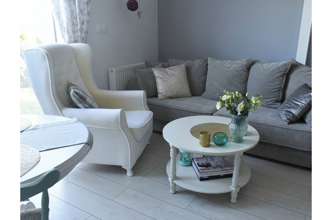 Elegancki tapicerowany fotel LARGO typu uszak