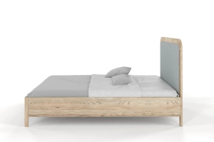 Tapicerowane łóżko drewniane dębowe Visby MODENA z wysokim zagłówkiem / 200x200 cm, olej retro, zagłówek Casablanca 2314