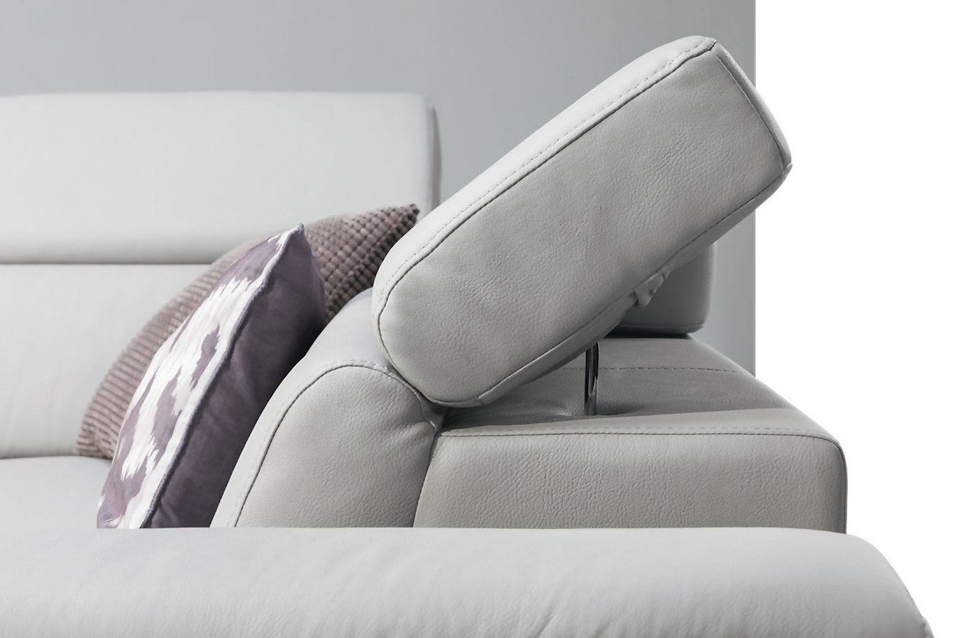 Nowoczesna sofa KLEOPATRA z ruchomymi zagłówkami