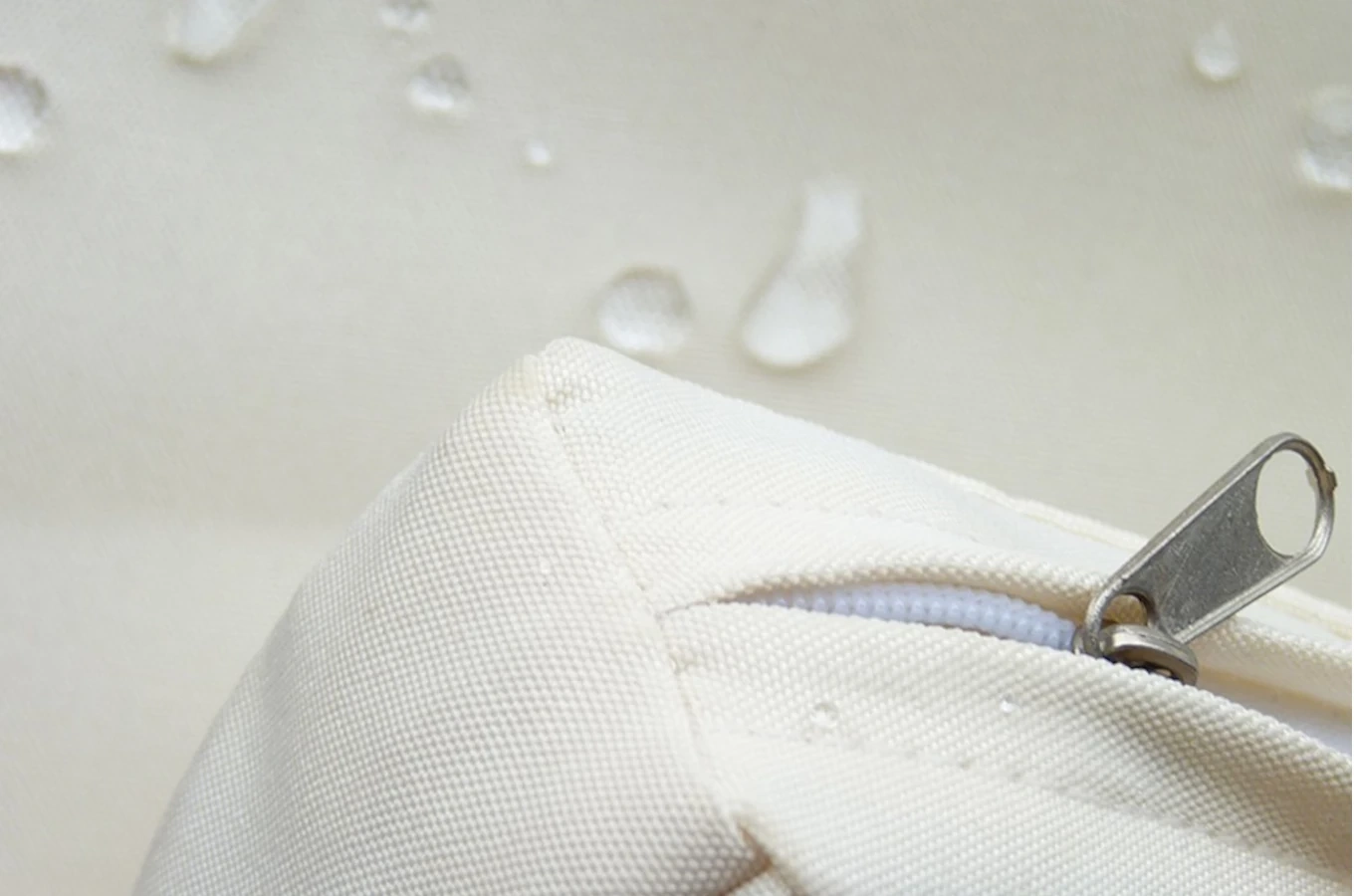 Zestaw mebli ogrodowych z technorattanu SERRA / Stół + 8 krzeseł