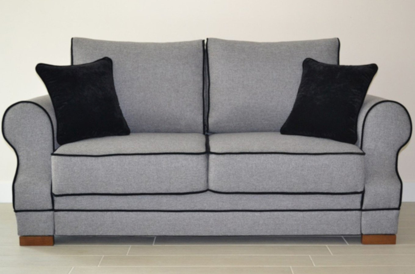 Elegancka 2-osobowa sofa GENEVA w angielskim stylu