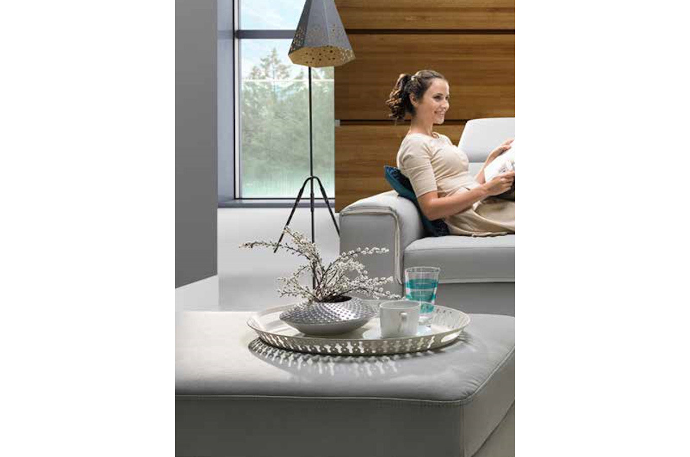 Elegancki, nowoczesny puf KLEOPATRA