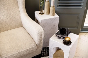 Fotel uszak Skandica AGNETA w tkaninie boucle / nóżki czarne