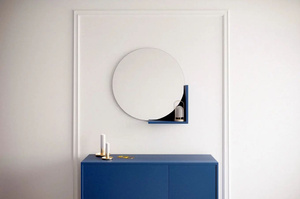 Okrągłe granatowe lustro z półką Skandica LUCIJA / średnica 60 cm
