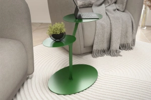 Metalowy stolik pomocniczy do salonu Kayani IROKO / kolor groszkowa zieleń