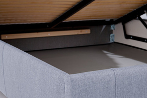 Klasyczne łóżko tapicerowane do sypialni ARIANNA z przeszyciami na zagłówku