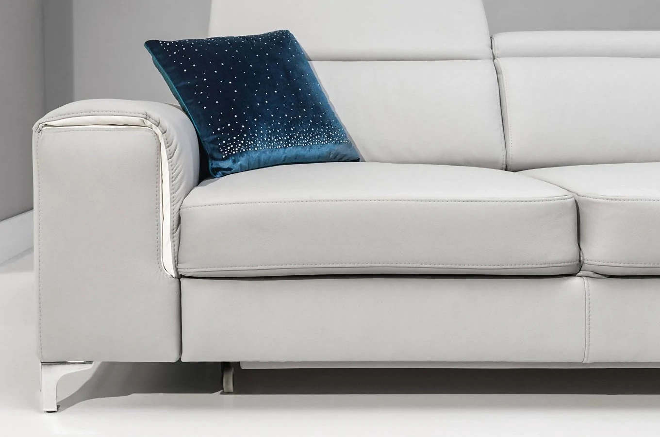 Narożnik KLEOPATRA II z funkcją spania i pojemnikiem na pościel