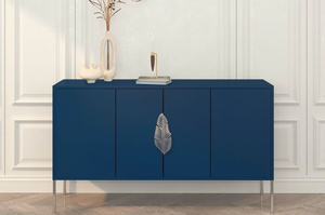 Granatowa komoda Skandica MERLIN ze srebrnymi dodatkami / szer. 138 cm