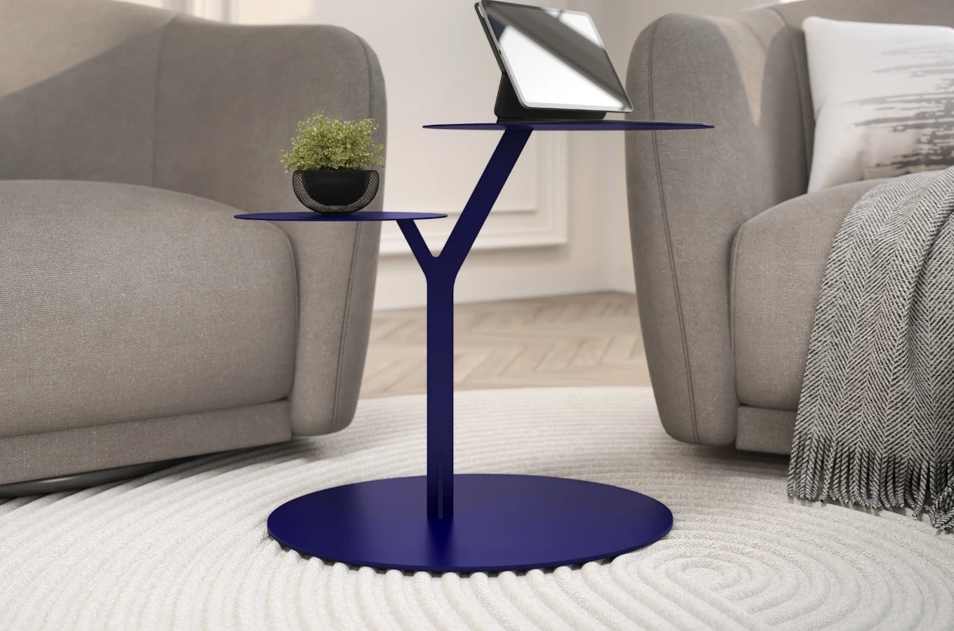 Metalowy stolik pomocniczy do salonu Kayani IROKO / kolor granat szlachetny
