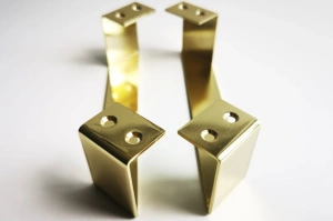 Złoty uchwyt skośny DEMI / komplet