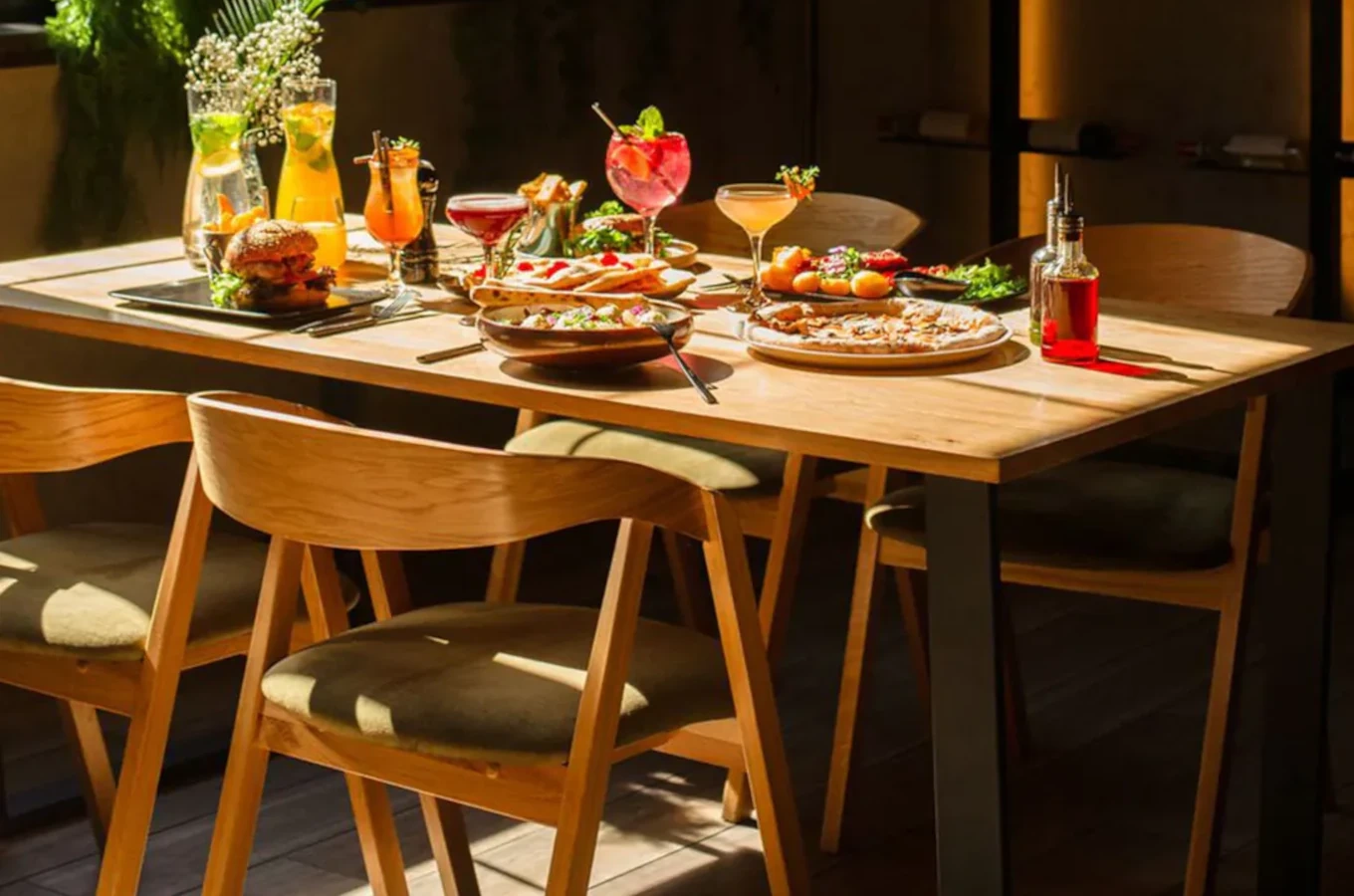 Nowoczesne krzesło dębowe KR-12 do jadalni