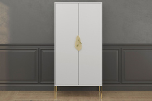 Wysoka biała komoda ze złotymi dodatkami Skandica MERLIN / szer. 80 cm