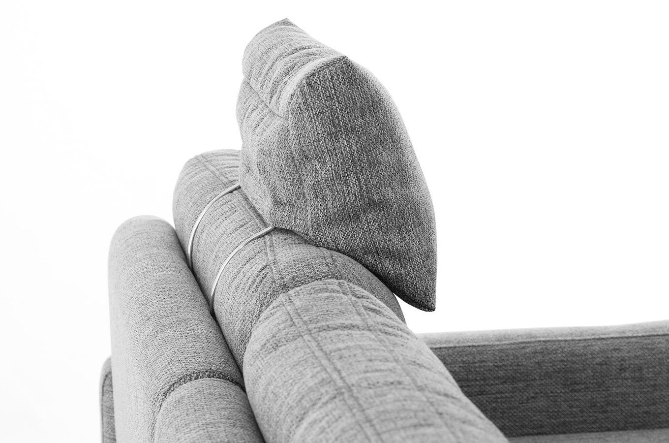 Elegancki tapicerowany narożnik FURLO z funkcją spania i pojemnikiem na pościel