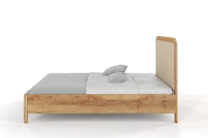 Tapicerowane łóżko drewniane dębowe Visby MODENA z wysokim zagłówkiem / 160x200 cm, lakier naturalny, zagłówek Casablanca 2302