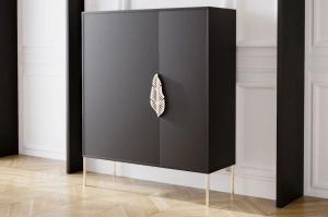 Czarna komoda / szafka na buty Skandica MERLIN ze złotymi dodatkami / szer. 100 cm