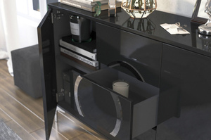 Czarna nowoczesna komoda Dancan EVA połysk / szer. 138 cm