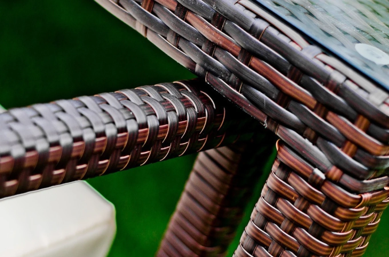 Zestaw mebli ogrodowych z technorattanu SERRA / Stół + 8 krzeseł