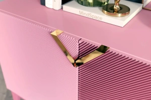 Drewniana komoda Visby DEMI LONG / kolor pudrowy róż / szer. 201,5 cm