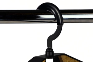 Metalowy wieszak na kask i ubrania motocyklowe Redface ADV / przechowuj wszystko w jednym miejscu, bez wiercenia!