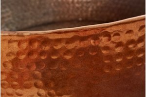 Stolik kawowy z młotkowanego aluminium OPTIK z drewnianym blatem / miedziany 60 cm